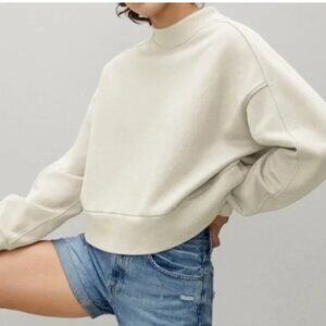 Everlane The Track Cropped Sweatshirt in Canvas